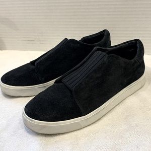 Vince slip on black sneakers - 7.5
